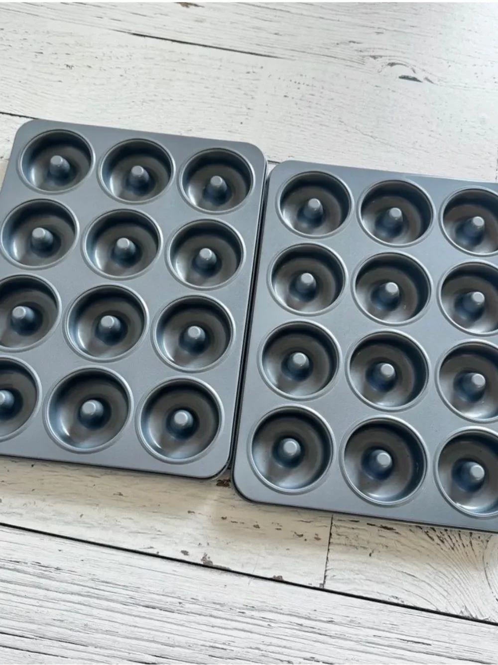 Wilton - Mini Donut Pan Set (2)